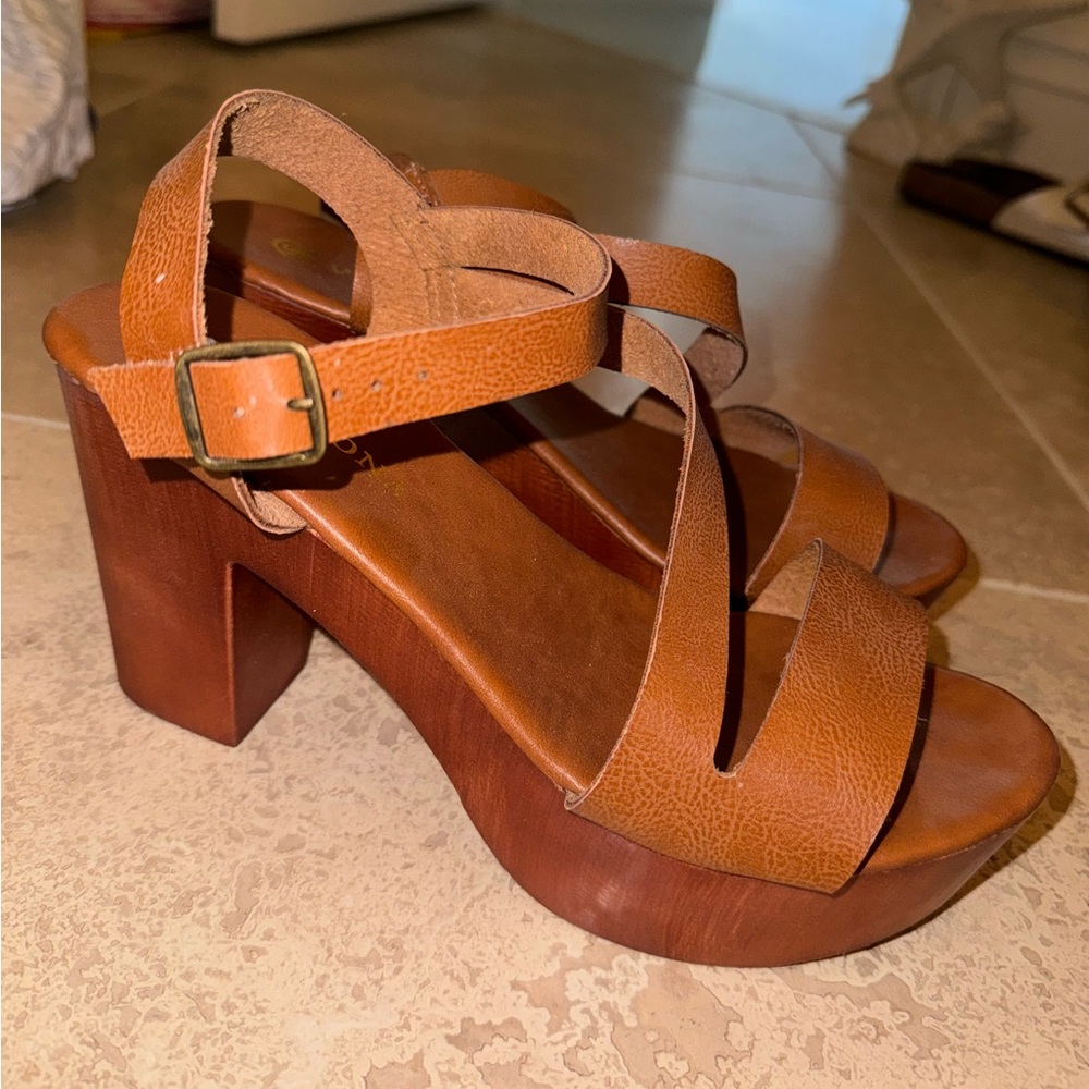 Brown Leather Platform Sandals